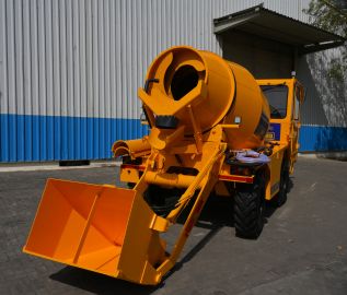 Self Loading Concrete Mixer